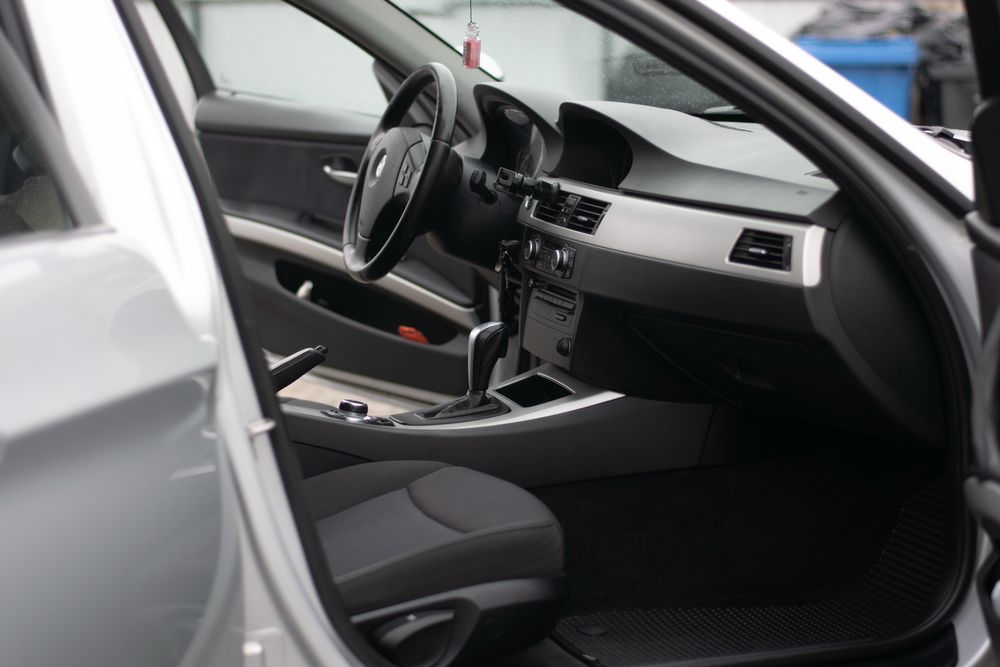 BMW seria 3 - 320D E91 an-2010(facelift)