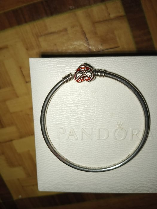 Pandora с маской человека паука