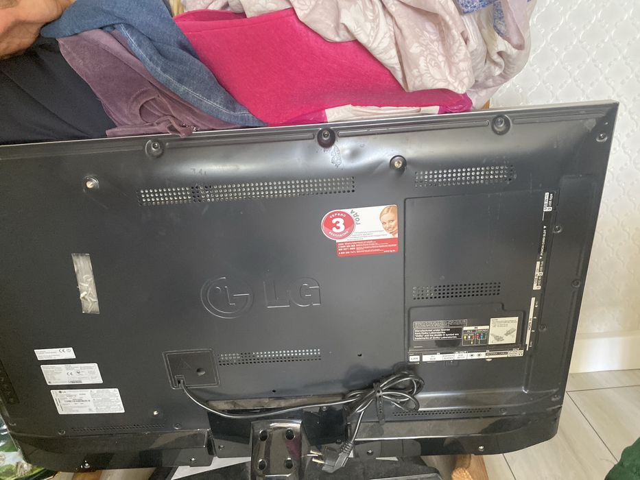 Сломанный экран б/у телевизоры