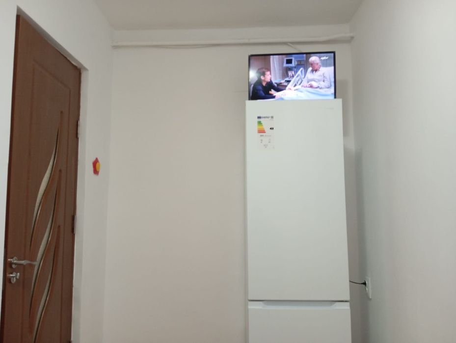 Ofer spre închiriere garsoniera decomandata Craiovița Nouă