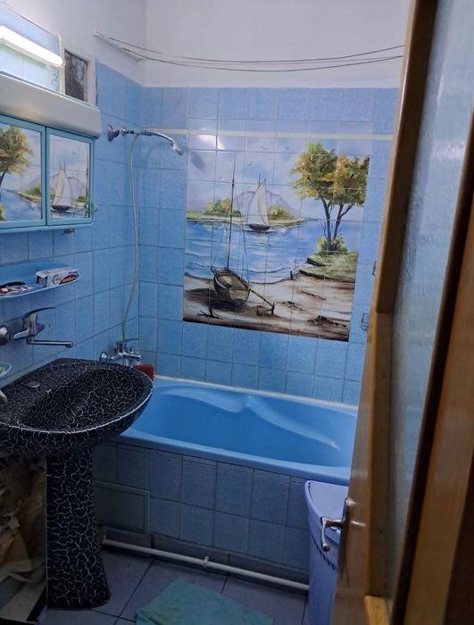Inchiriez apartament 3 camere