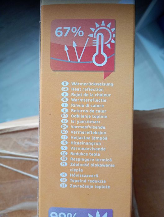 Folie autoadezivă solară pentru geamuri d-c-fix de la Hornbach, 92 x 200 cm, 67% protecţie anti căldură, 99% protecţie UV, fără efect de oglindă