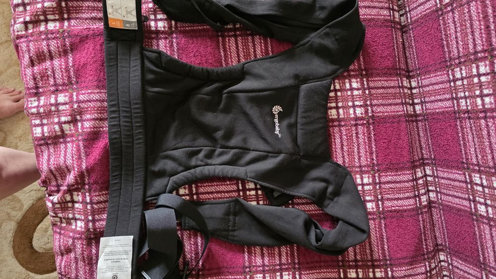 Marsupiu ergobaby embrace negru
