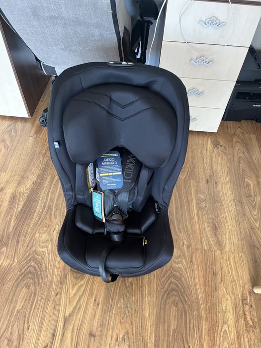 Axkid minikid 3 / Ca si nou / Va astept la vizionare