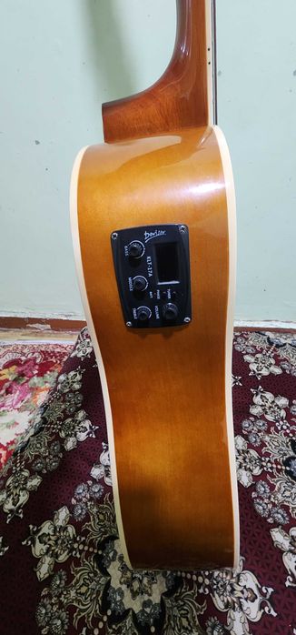 Gitara sotiladi karavan 1mln200 kelishamiz