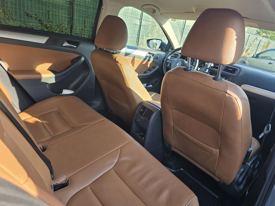 VOLKSWAGEN Jetta 2013 — imagine 3