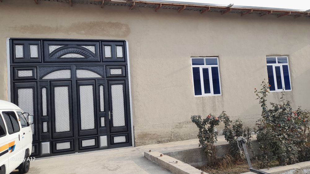 Hovli sotiladi navoiy viloyatida