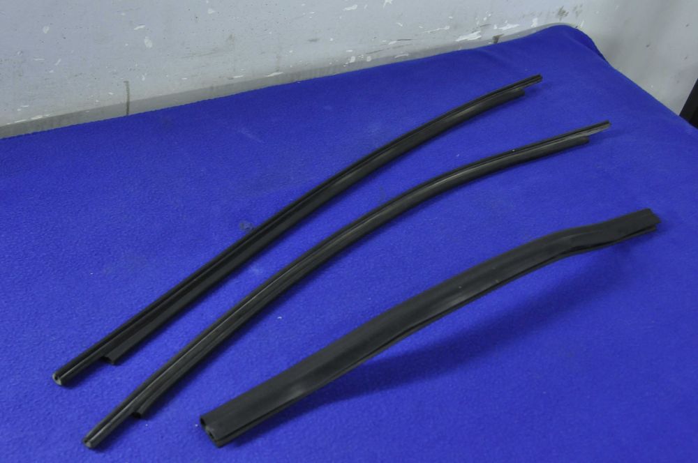 Уплотнители капота BMW 5 e39