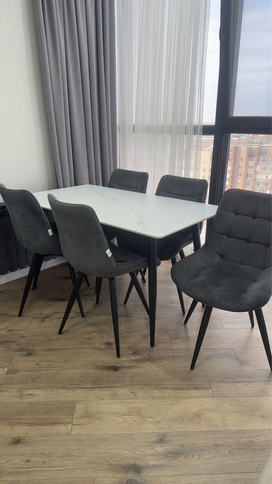 Продам обеденный комплект