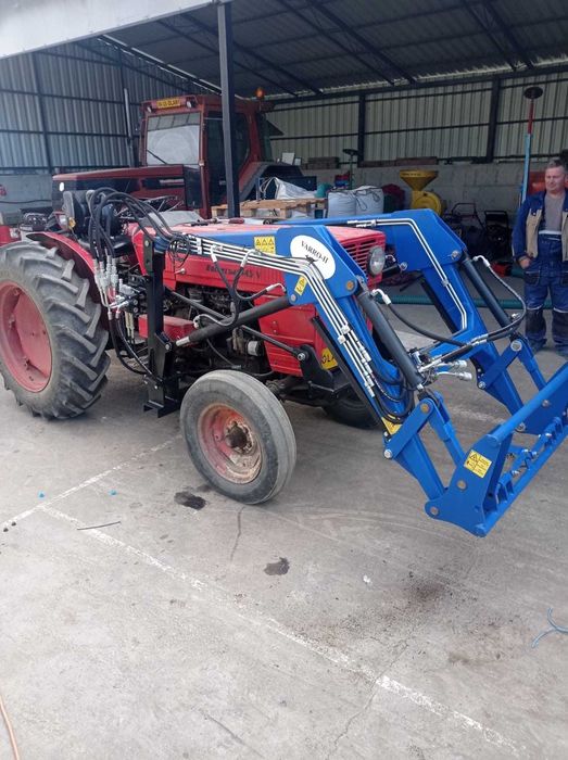 Incarcator frontal VARRO II pentru tractor - ( transport gratuit)