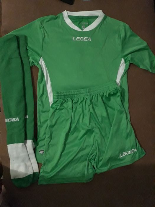Спортен екип LEGEA. Размер М. Оригинален е