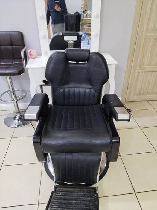 Продам кресло для Барбера