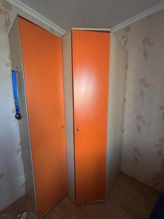 Продам 2 шкафа в комлекте !