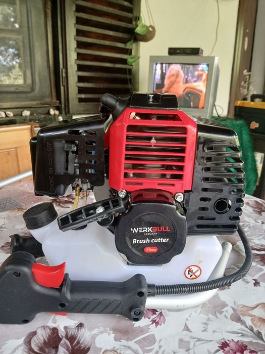 Продавам тример нов