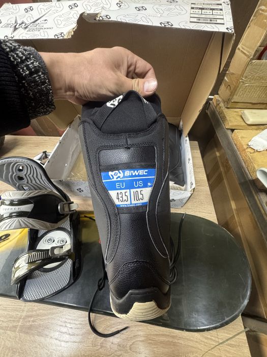 Сноуборд ботинки комплект