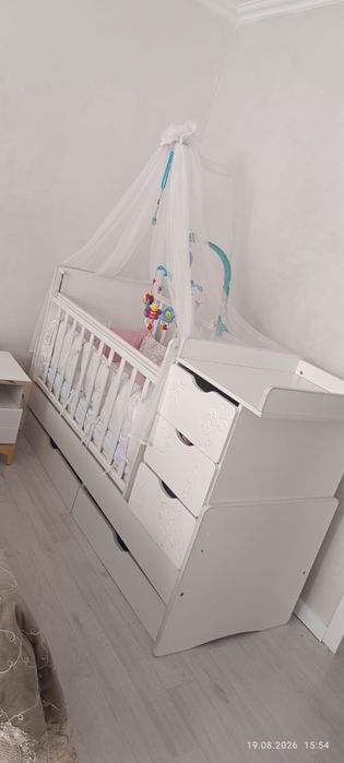 Продам детскую кроватку
