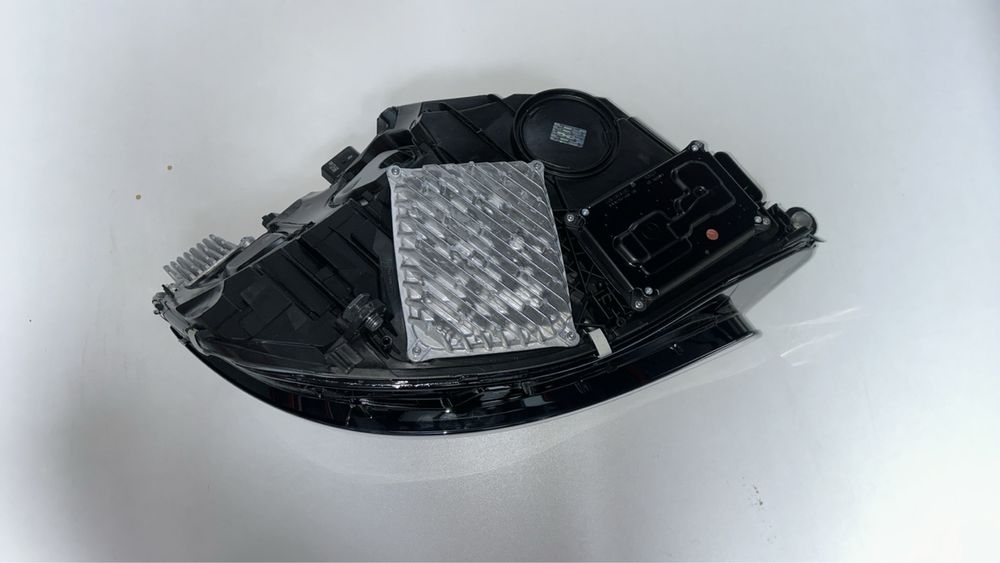 Mercedes W223 S class/ЕС класа Digital light ляв фар