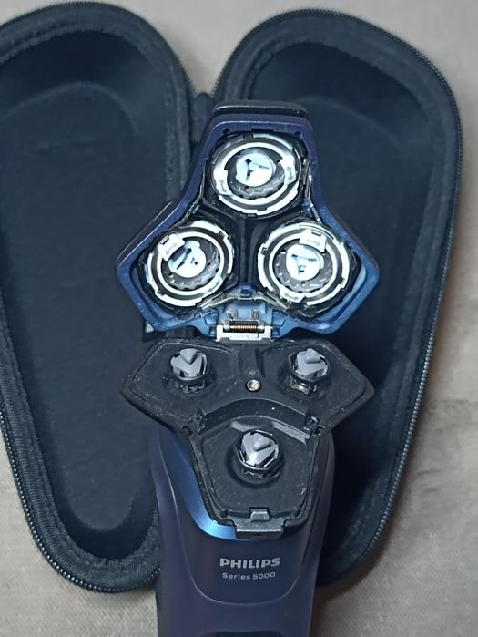 Aparat mașina de ras PHILIPS Series 5000 S5585