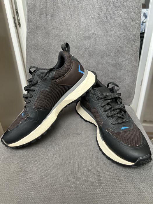 Продам мужскую обувь Boss