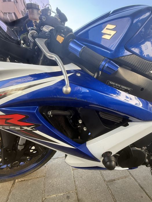Suzuki GSXR 750 k8