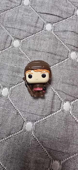 Продам фигурку рона уизли из kindera joy