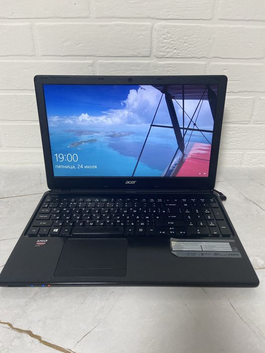 Ноутбук Acer  Intel Core i7-4500U