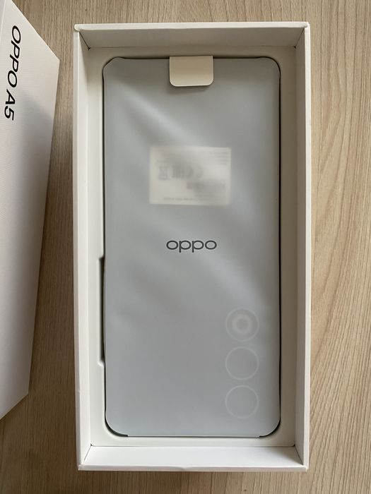 OPPO A5 - жана/новий