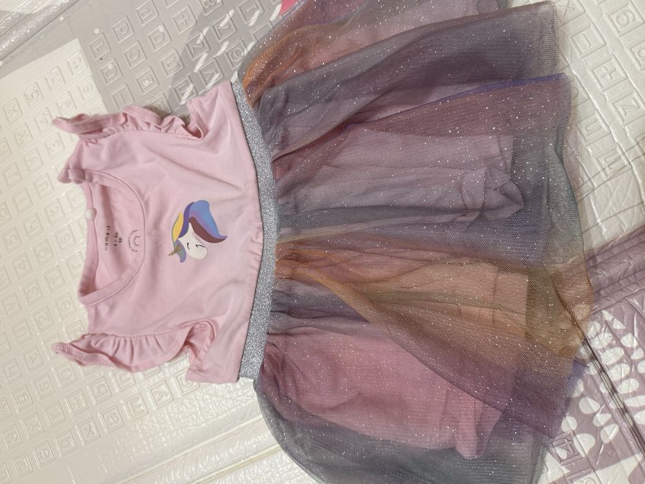 Рокли  на Guess 0-3 ,3-6 месеца