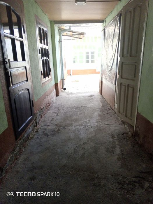 Срочно ховли сотилади