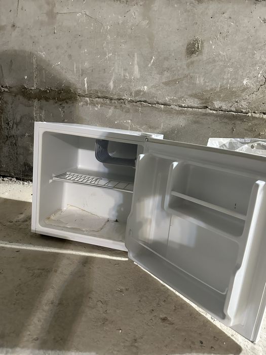 Холодильник сатылады