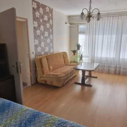 Продава се Тристаен апартамент в Разград, Център - 62 кв.м за 1226 €/кв.м - Снимка #3