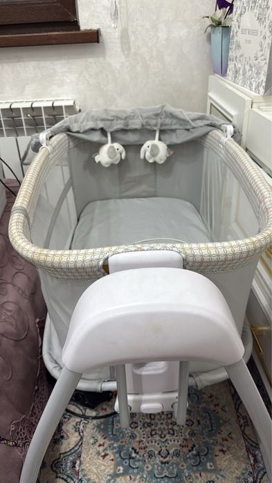 Продам Манеж качалка