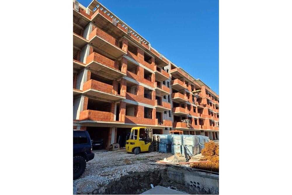 Продава се Двустаен апартамент в Пловдив, Южен - 65 кв.м за 1200 €/кв.м - Снимка #4