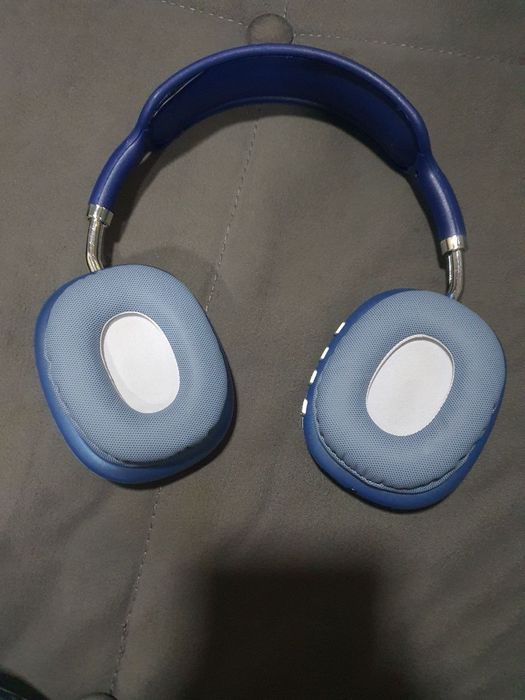 Продаются наушники беспроводные, новые