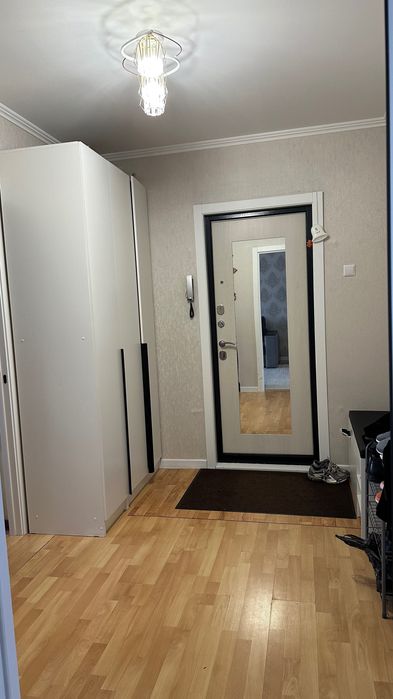 Продается 5 комн квартира