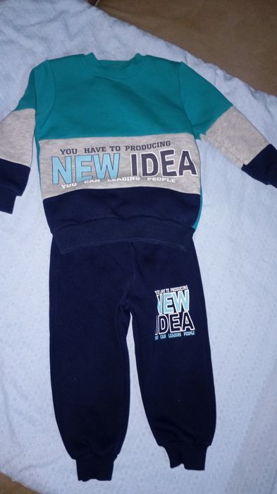 Продам недорого детские вещи