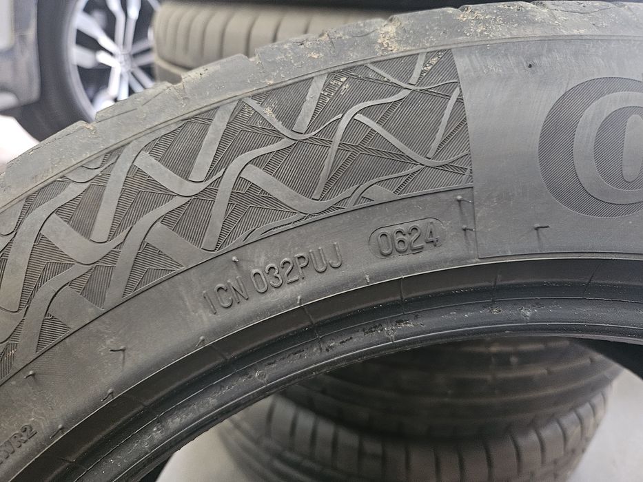 Continental PremiumContact 7 235/55/R18 100V