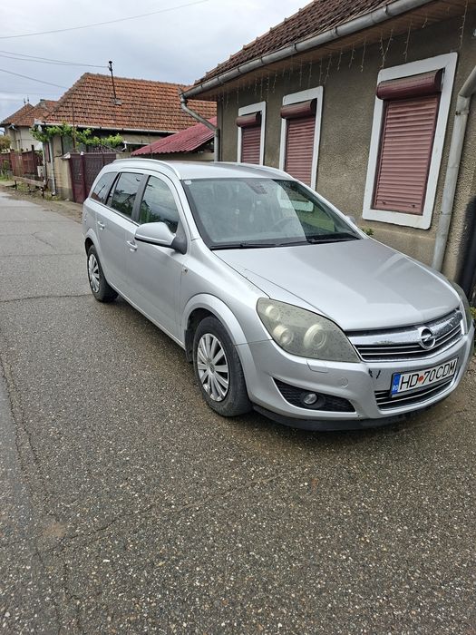 Opel astra h  motor 1,7