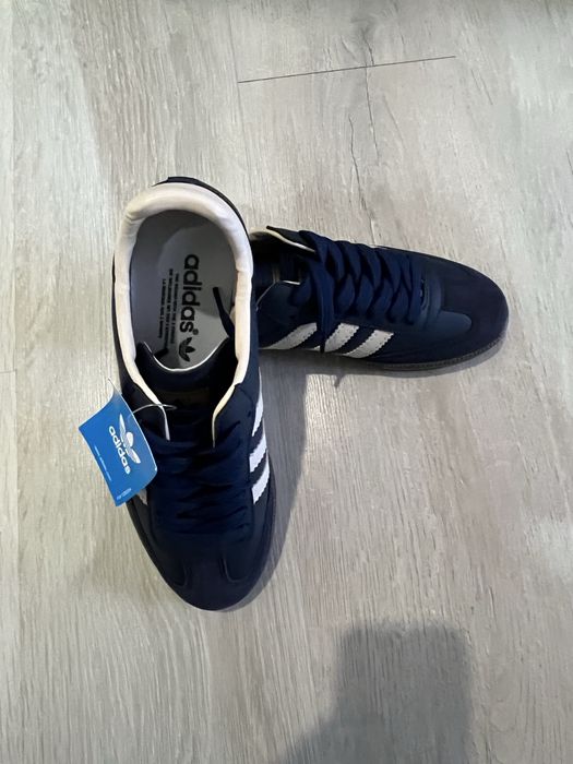 Продам кроссовки