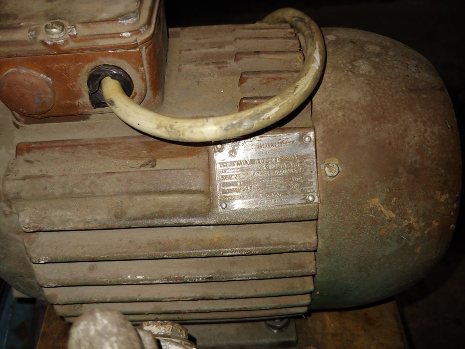 Compresor aer trifazic 80l