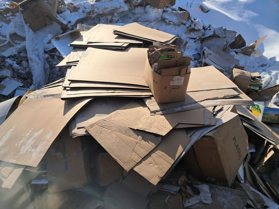 Принимаю картон.