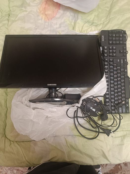 Монитор и доп. принадлежности