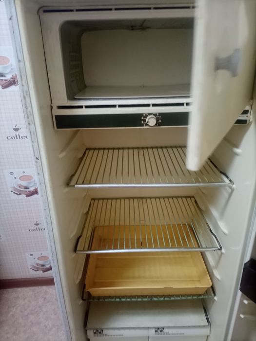 Продам холодильник