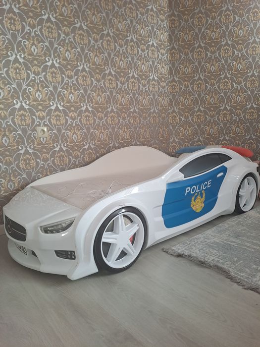 Продам срочна кровать машина