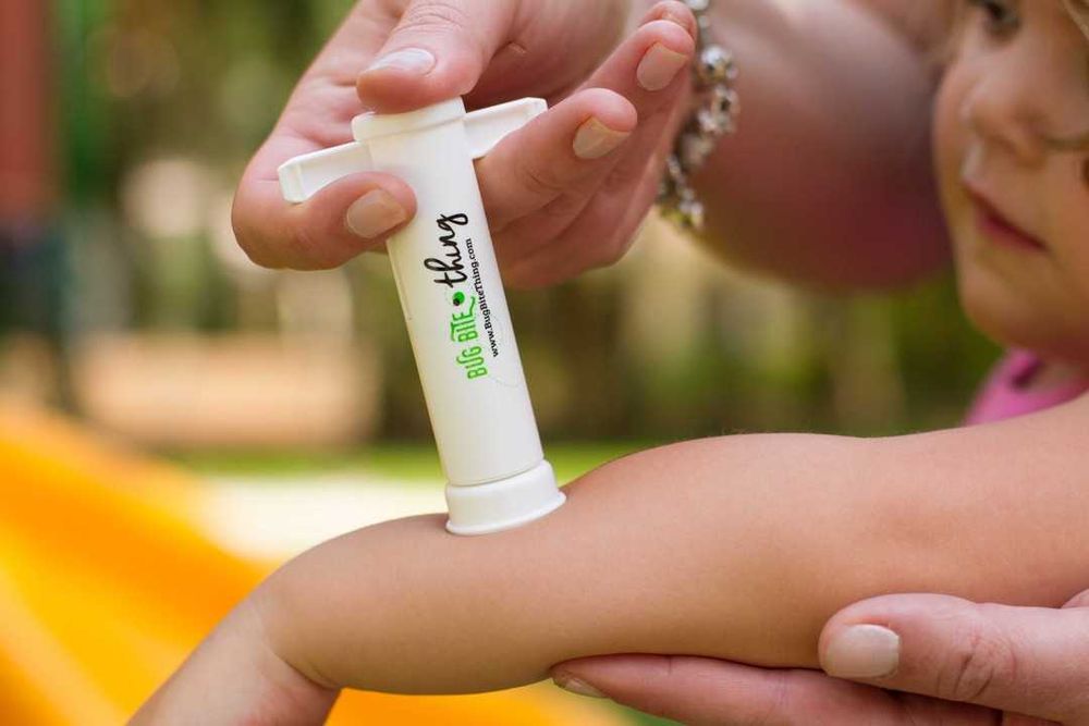 Bug Bite Thing - за след ухапване от комари, спира подуване и сърбеж