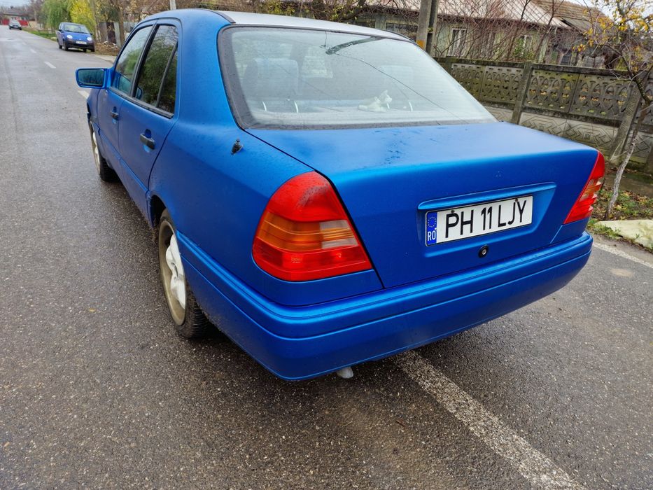 Vând Mercedes c180 w202