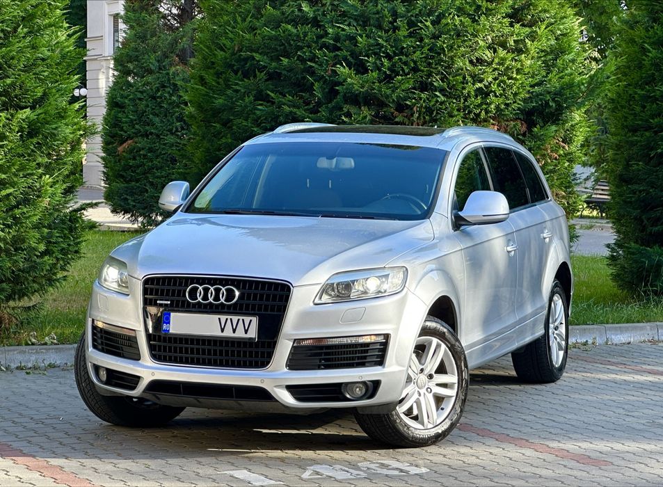 AUDI Q7