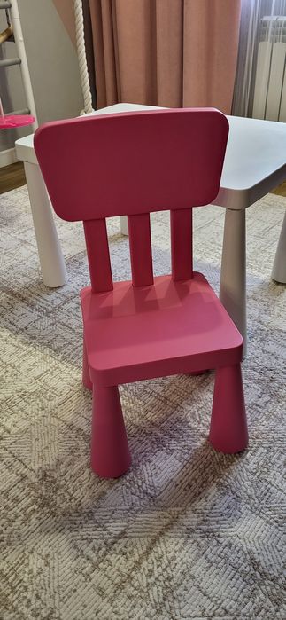 Стол и стульчик детский Икеа