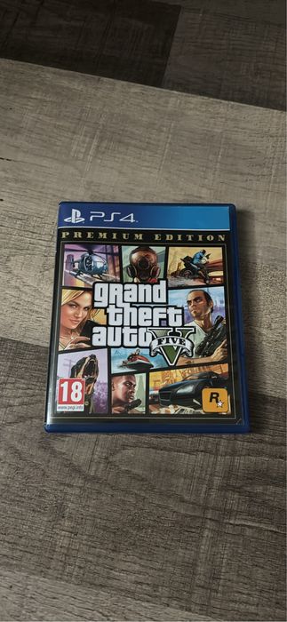 Vând gta 5 ca nou