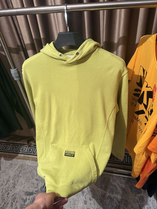 Толстовка adidas